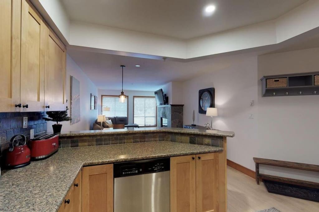 Powderhorn By Whistler Blackcomb Vacation Rentals Exterior foto